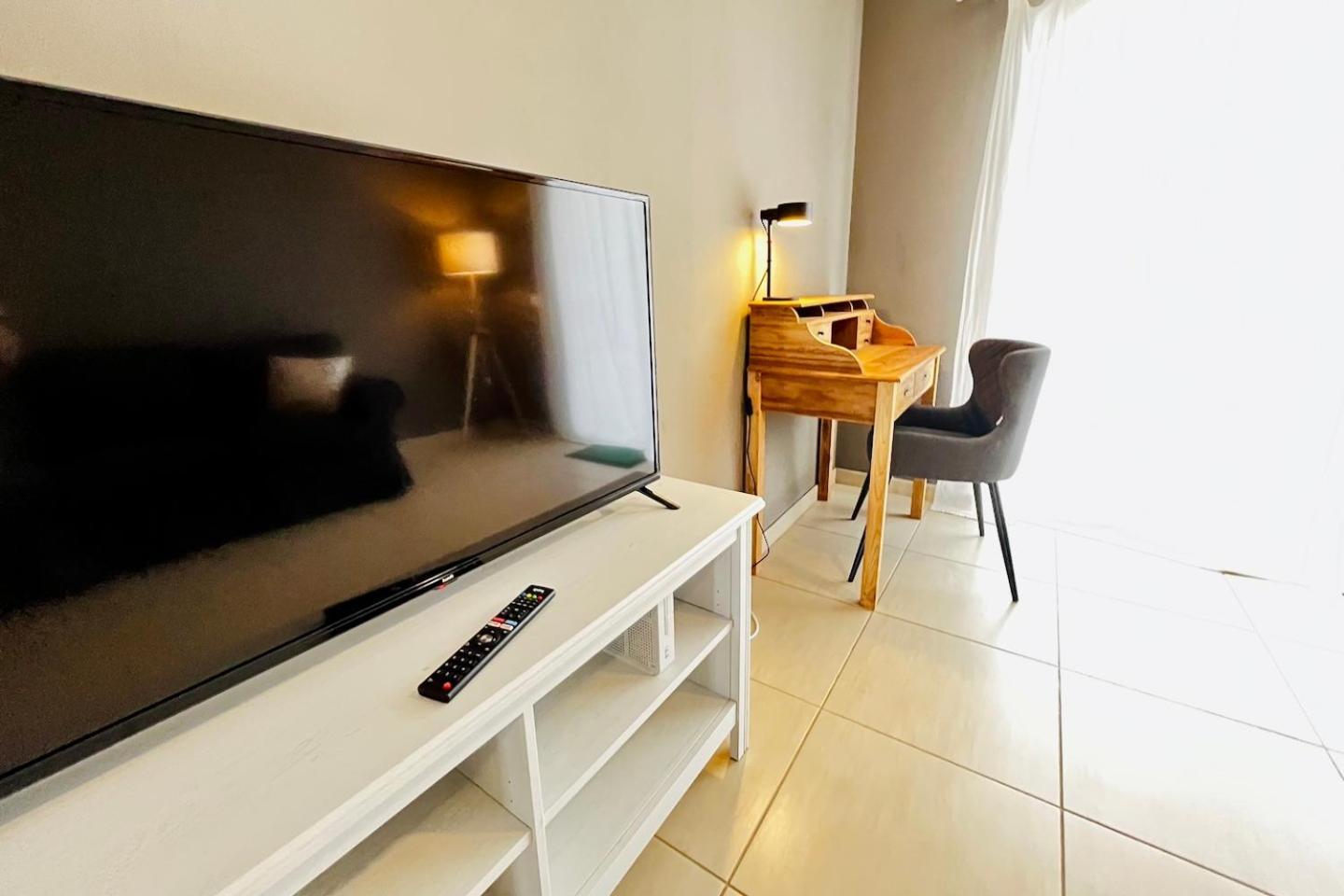 Marta Apartment - Balcony, Patio, Pool เฟอร์เรล ภายนอก รูปภาพ